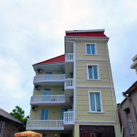 Guesthouse White Swan Kobuleti Bagian luar foto