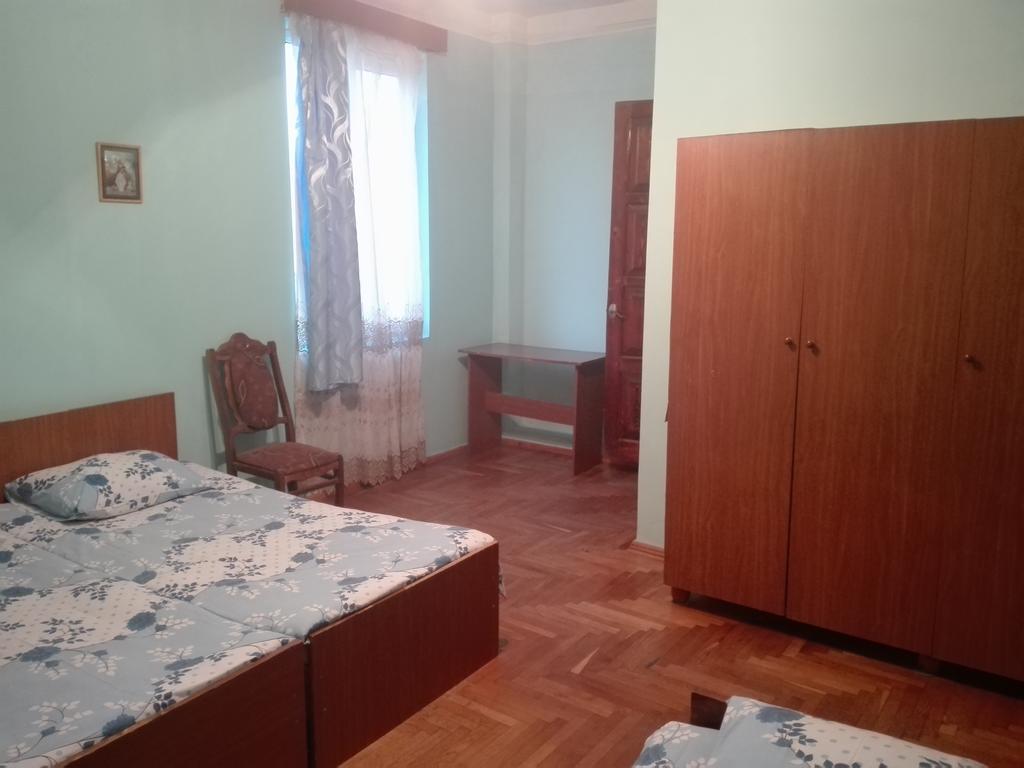 Guesthouse White Swan Kobuleti Bagian luar foto