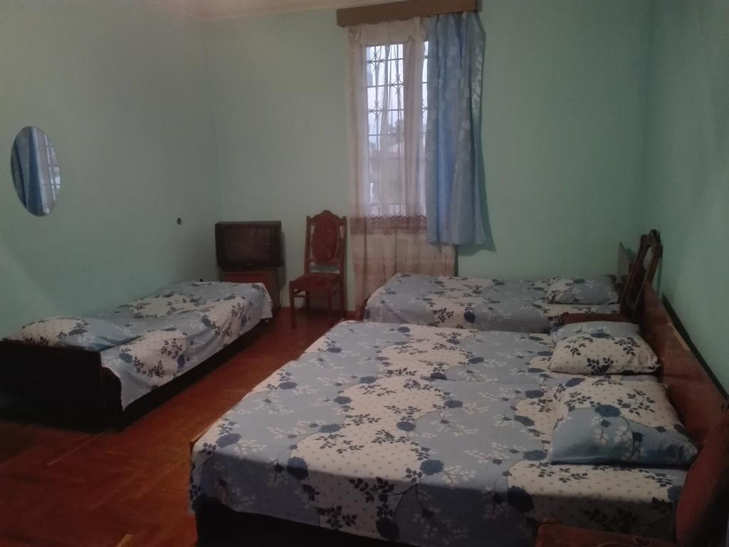 Guesthouse White Swan Kobuleti Bagian luar foto