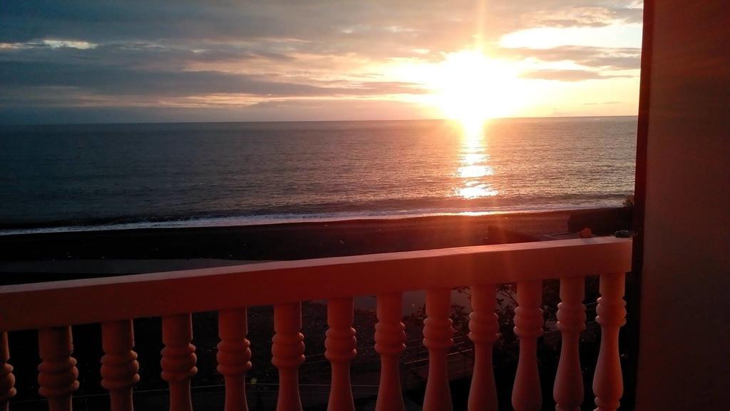 Guesthouse White Swan Kobuleti Bagian luar foto
